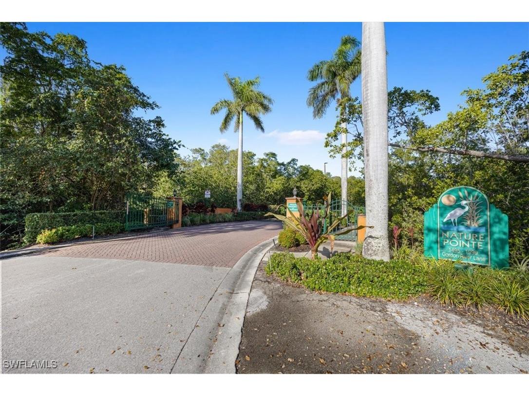 1895 Gordon River Lane Naples FL 34104 225078778 image10