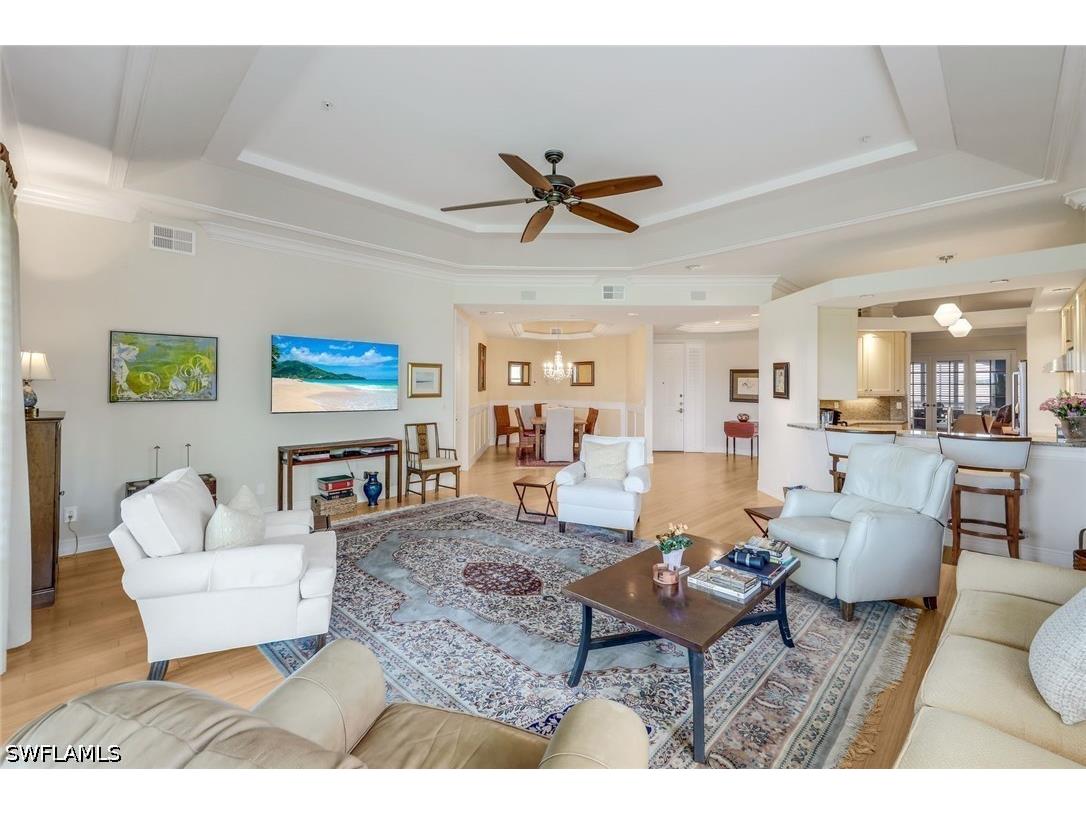 1895 Les Chateaux Boulevard #302 Naples FL 34109 226019491 image4