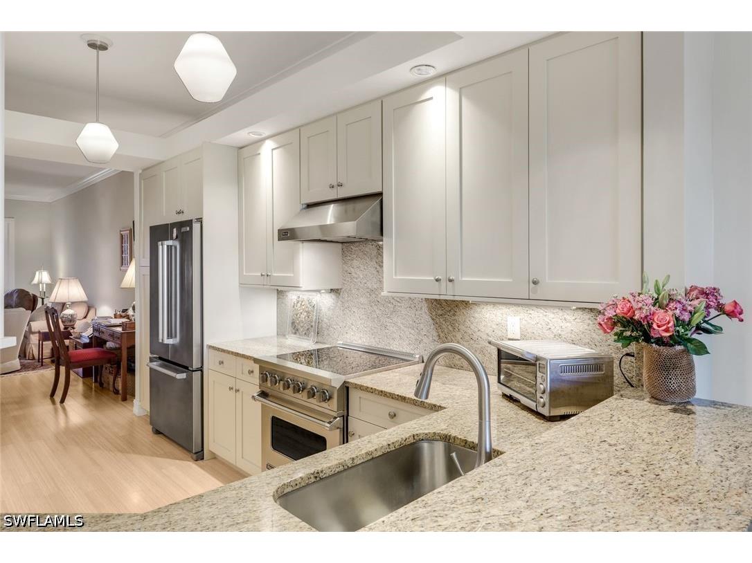 1895 Les Chateaux Boulevard #302 Naples FL 34109 226019491 image8
