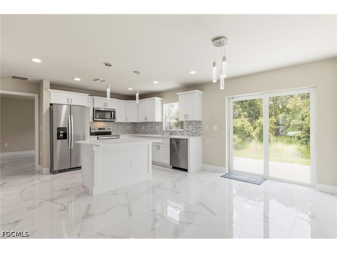 1895 Weldon Avenue Lehigh Acres FL 33972 2026026706 image6