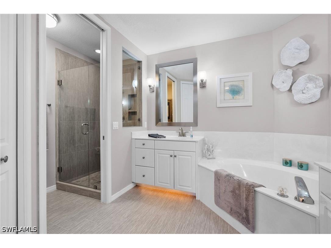 1896 Seville Boulevard #1711 Naples FL 34109 226019566 image20