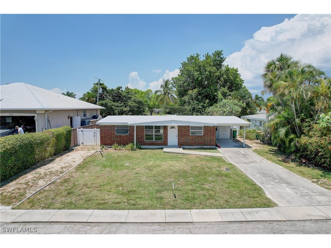 1897 Harbor Lane Naples FL 34104 224046872 image1