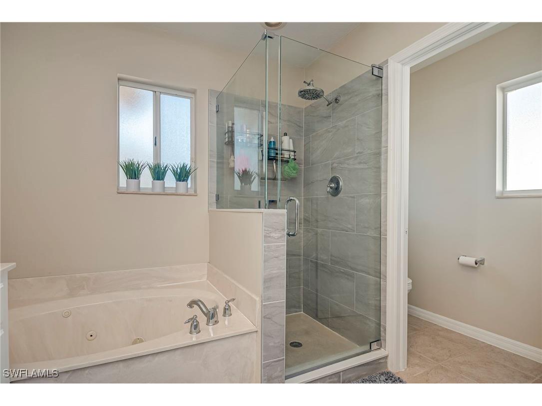 1897 Par Drive Naples FL 34120 226002521 image19