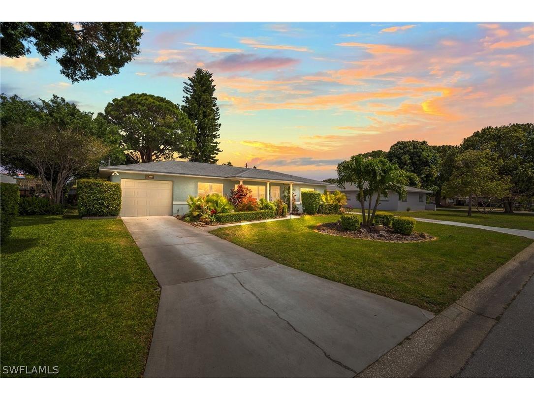 1899 41st Street N Saint Petersburg FL 33713 224033747 image1