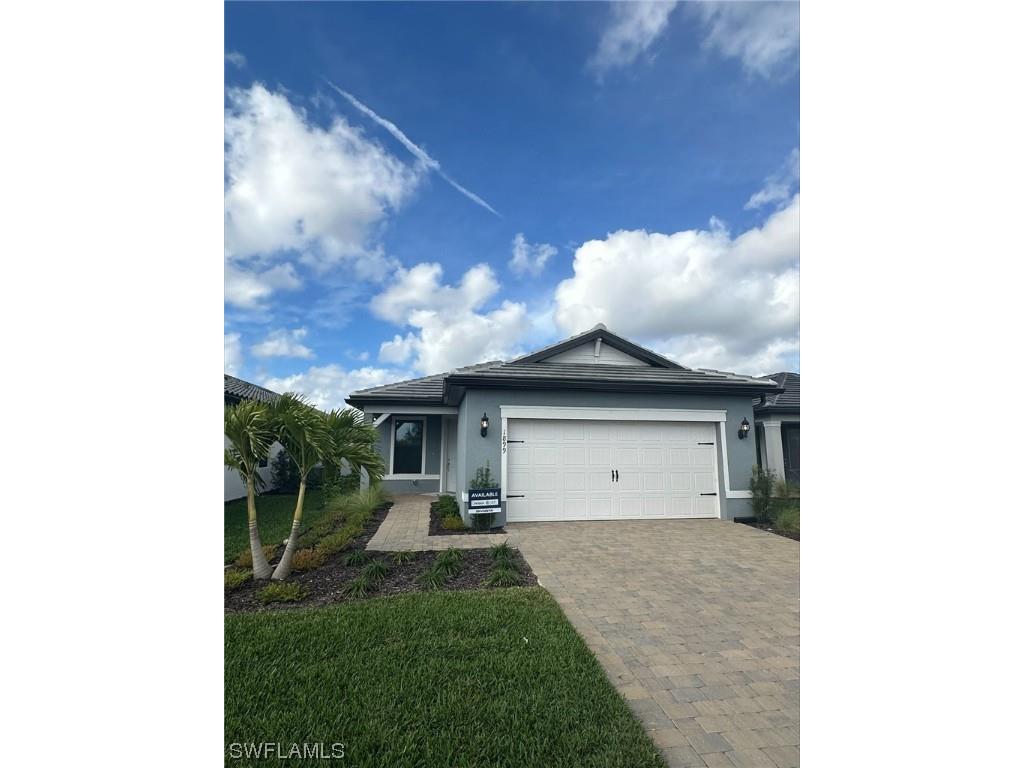 1899 Mesa Lane Naples FL 34120 223069959 image1