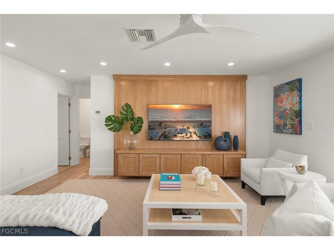19 Beach Homes Captiva FL 33924 2026010269 image20