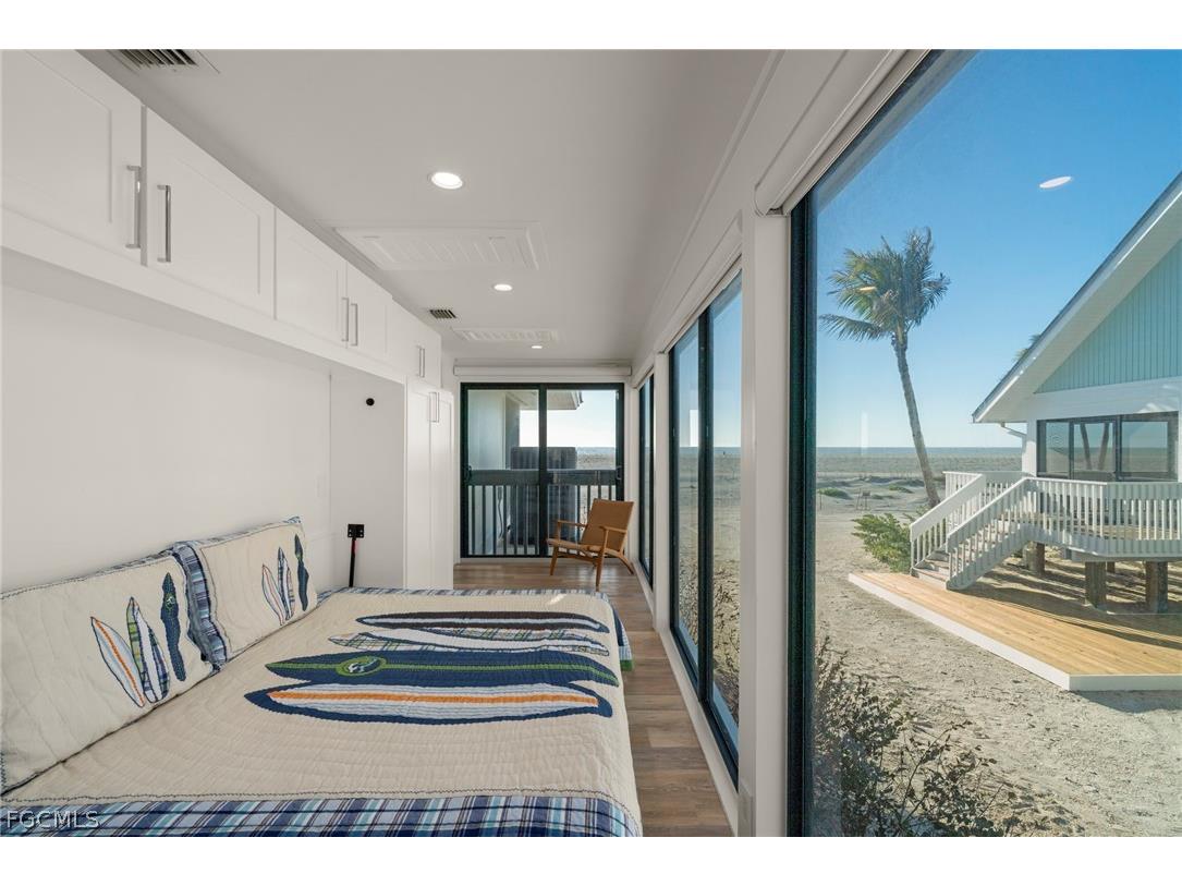 19 Beach Homes Captiva FL 33924 2026010269 image34