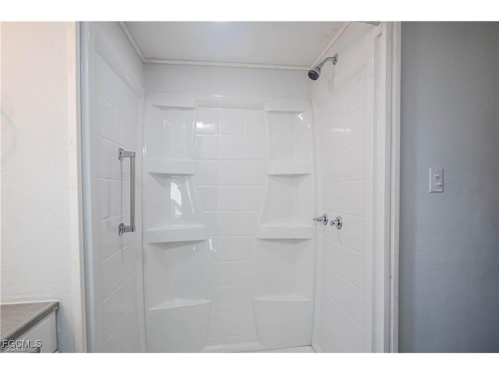 19 Garden Drive Fort Myers FL 33908 2025000686 image10