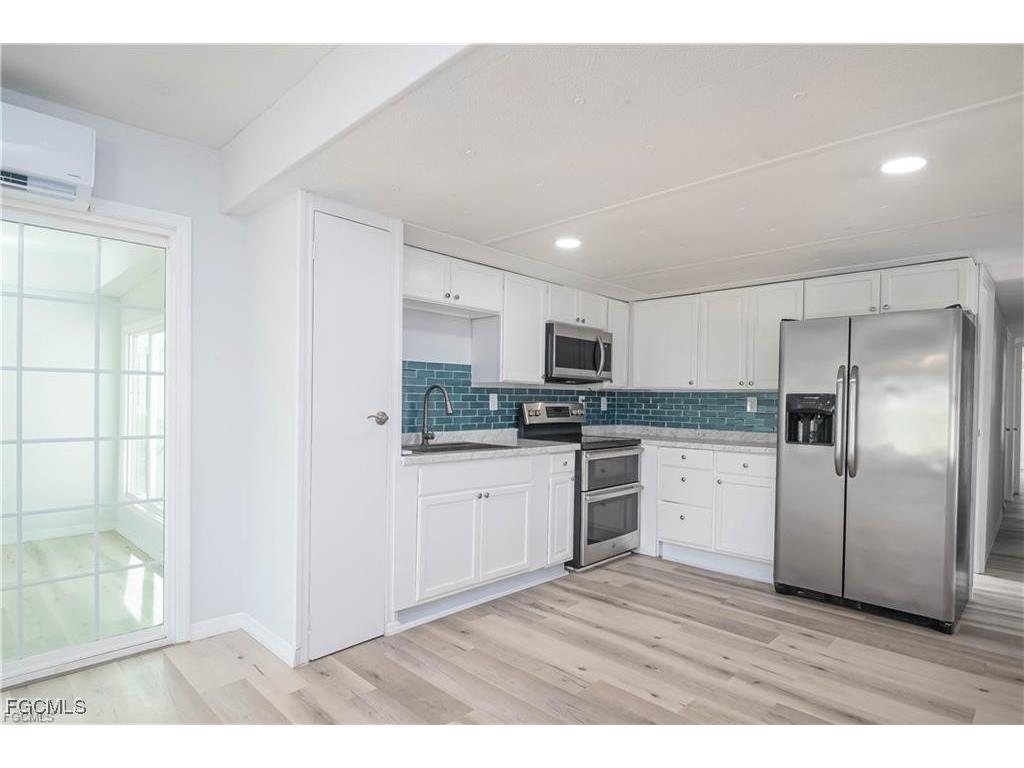 19 Garden Drive Fort Myers FL 33908 2025000686 image2