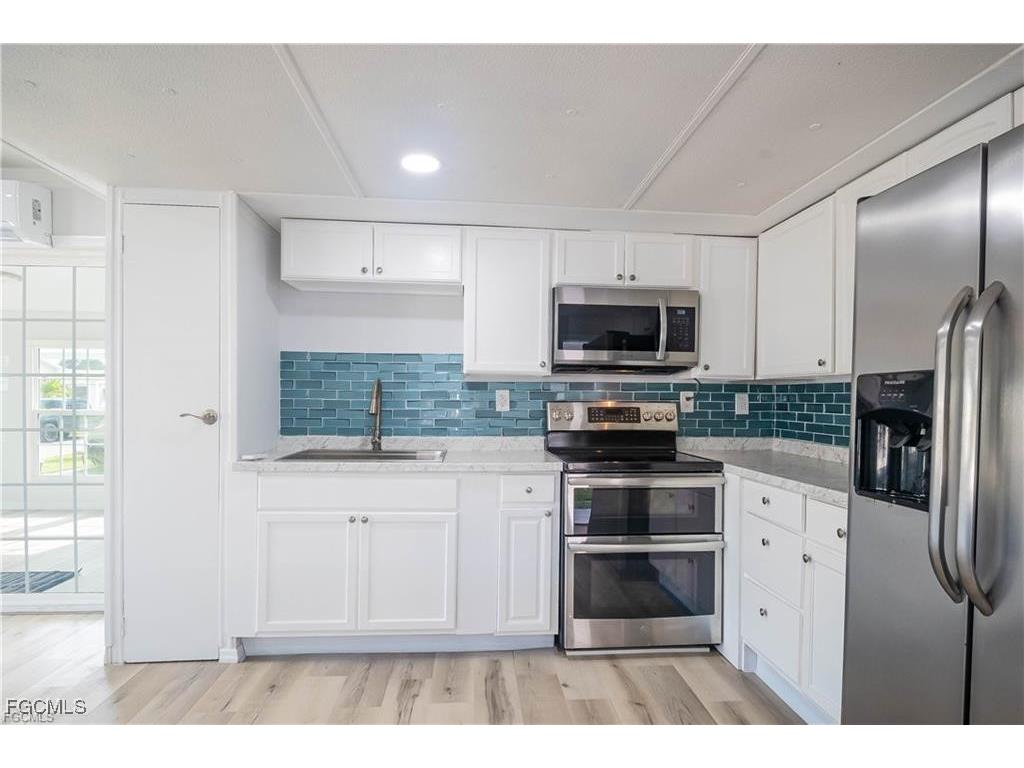 19 Garden Drive Fort Myers FL 33908 2025000686 image3