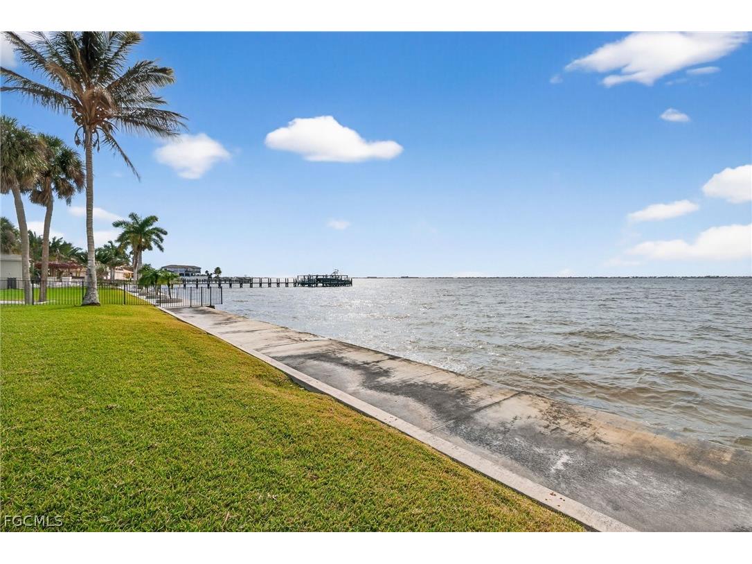 19 George Town Fort Myers FL 33919 2026009935 image43