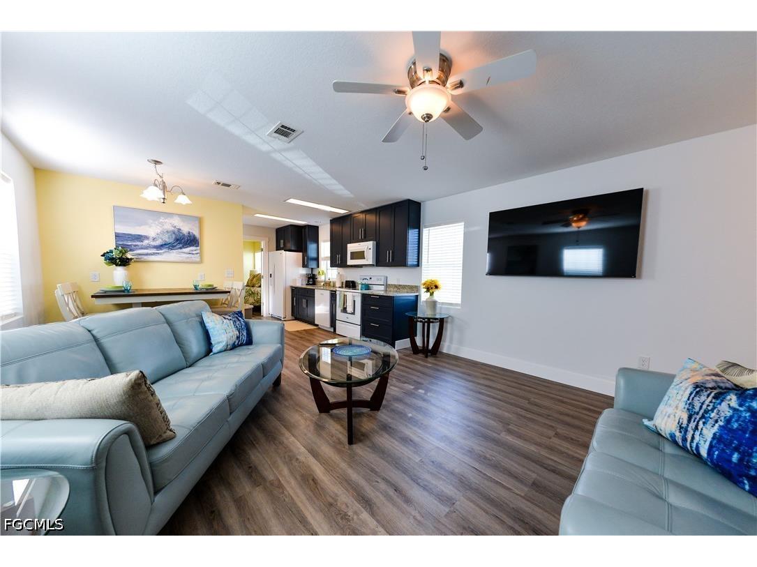 19 Helen Lane Fort Myers Beach FL 33931 2026019523 image2