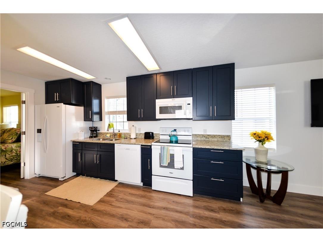 19 Helen Lane Fort Myers Beach FL 33931 2026019523 image3