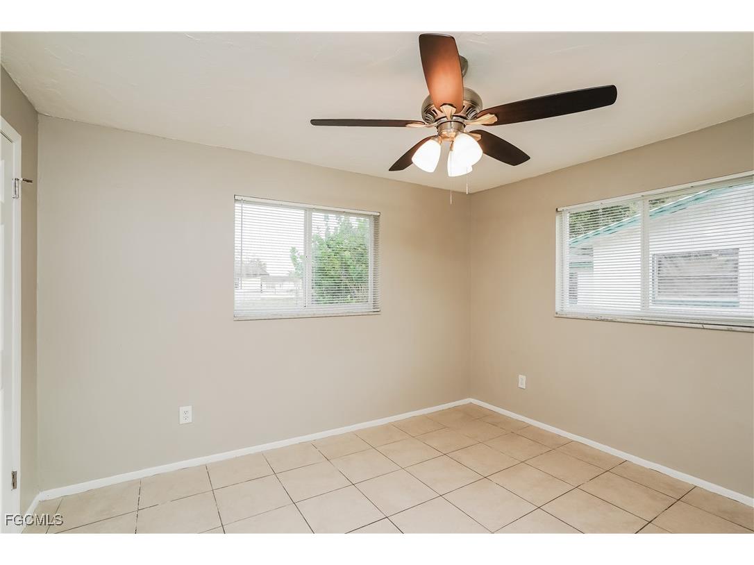 19 Kingsman Circle Fort Myers FL 33905 2025021748 image11