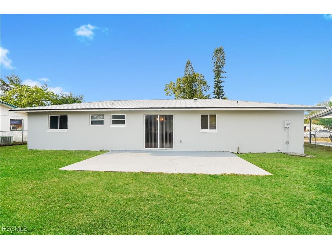 19 Kingsman Circle Fort Myers FL 33905 2025021748 image14