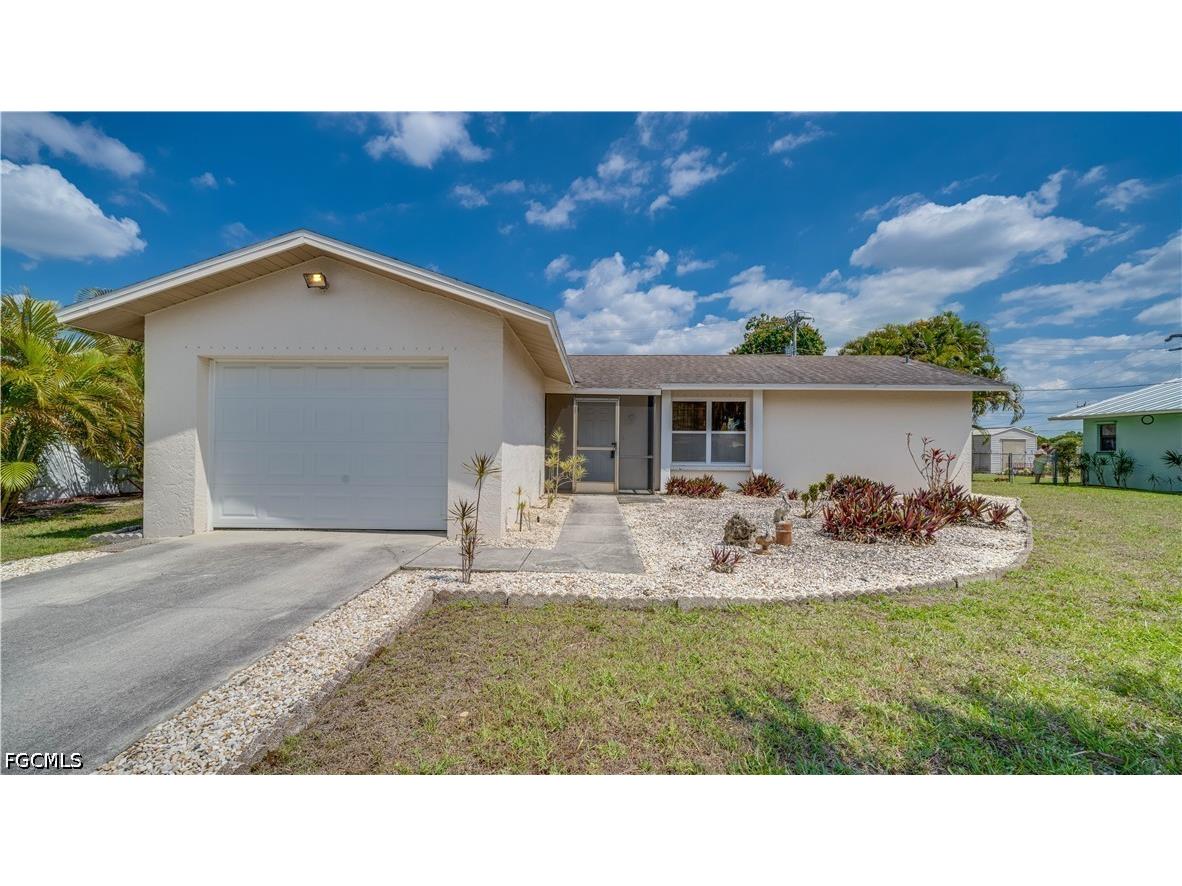 19 NE 20th Place Cape Coral FL 33909 2026014834 image1