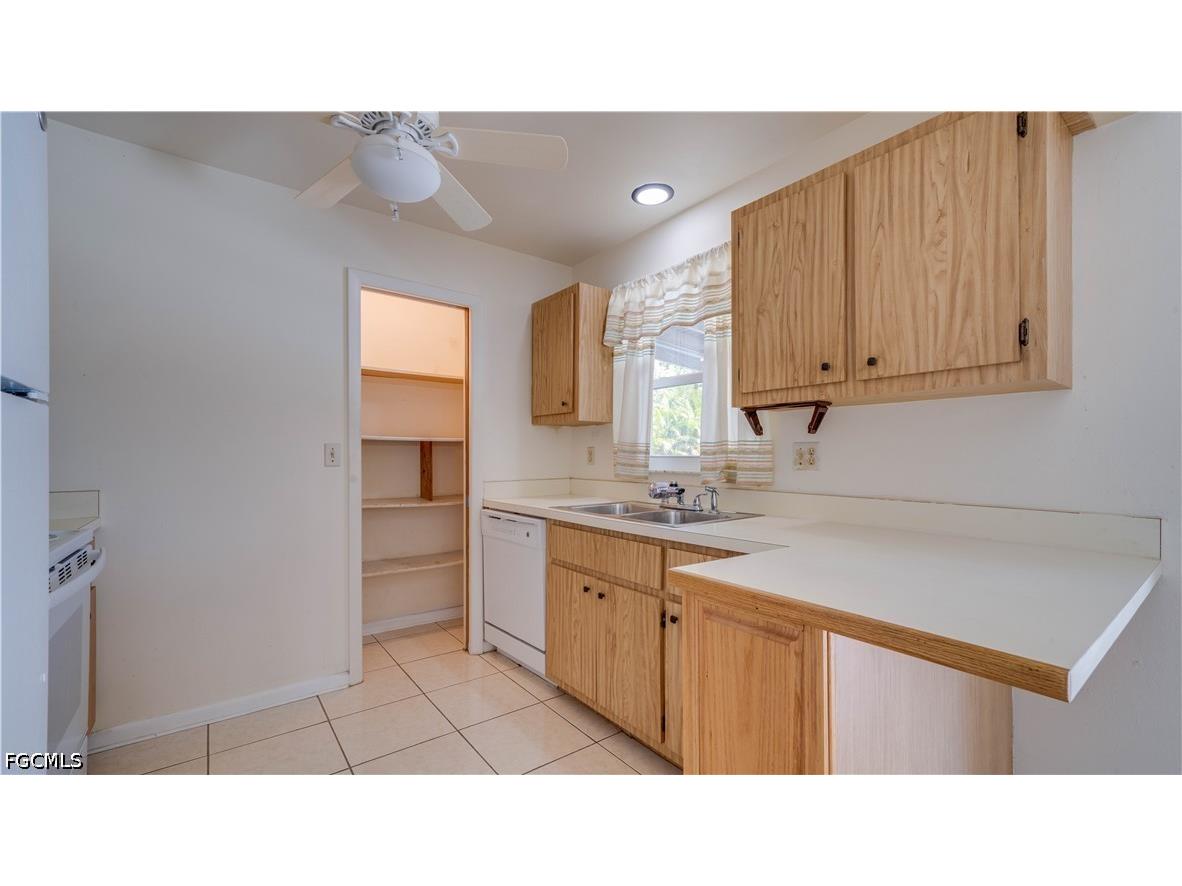 19 NE 20th Place Cape Coral FL 33909 2026014834 image9