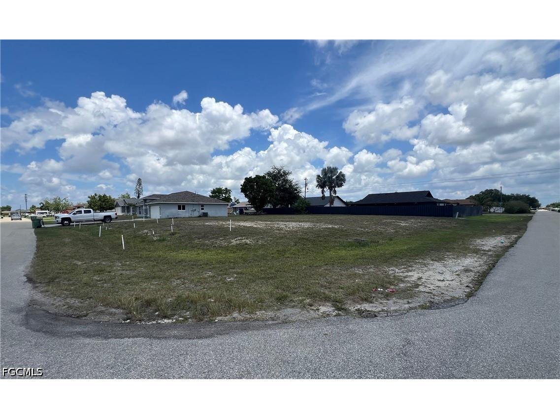 19 NE 9th Place Cape Coral FL 33909 2026021967 image1