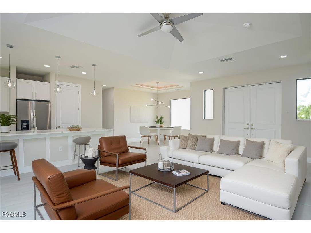 19 NW 14th Place Cape Coral FL 33993 2026006085 image2