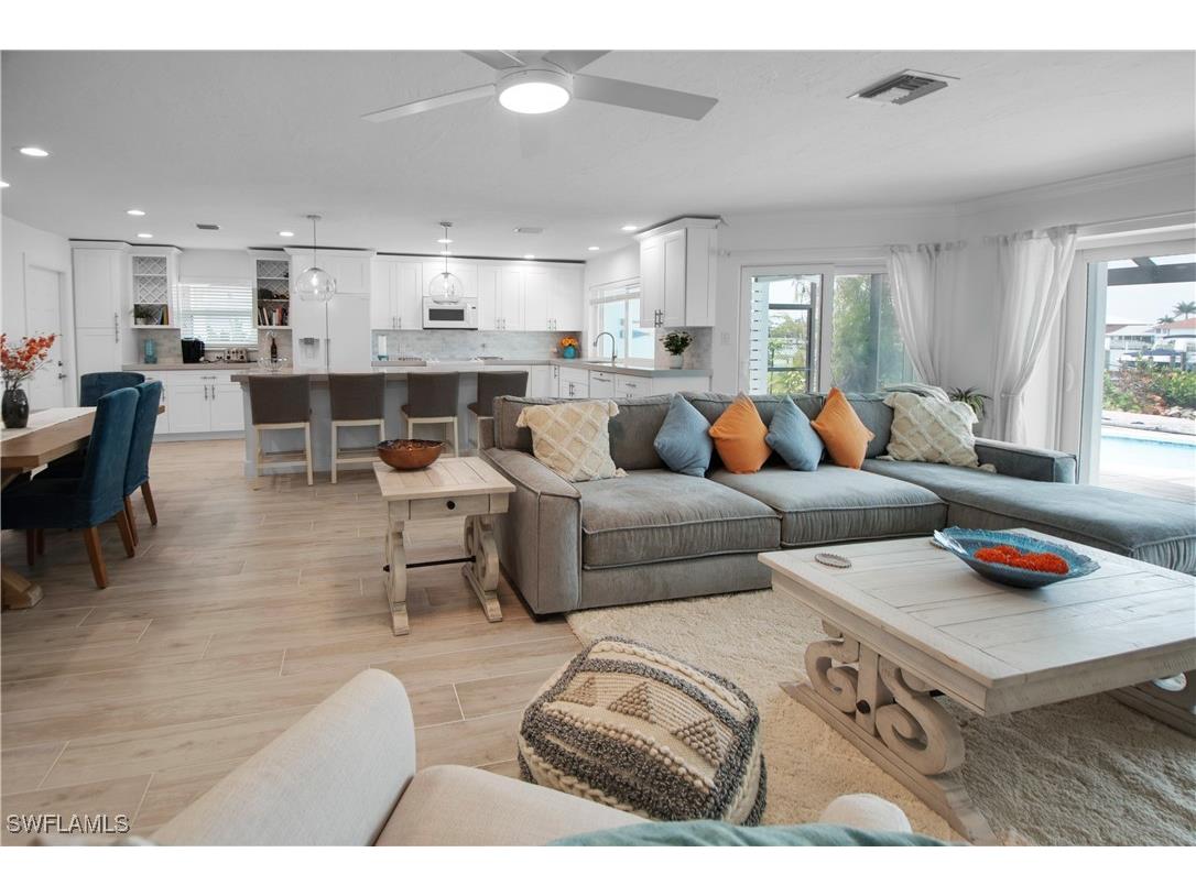 19 Pelican Street E Naples FL 34113 225066042 image11