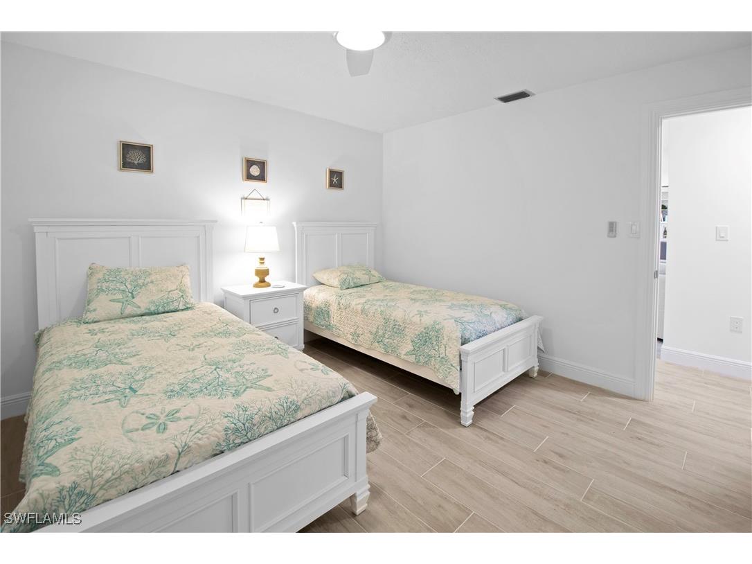 19 Pelican Street E Naples FL 34113 225066042 image18