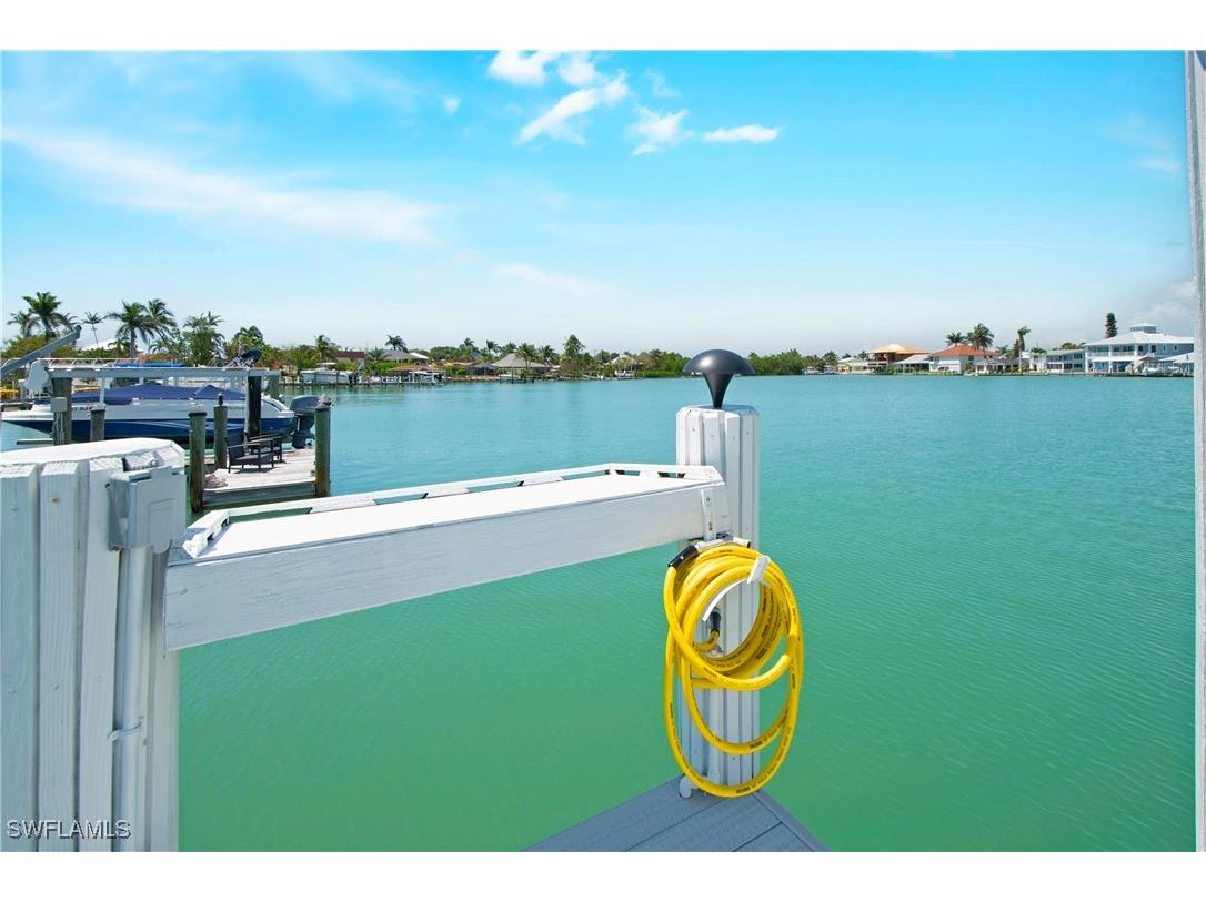 19 Pelican Street E Naples FL 34113 225066042 image40