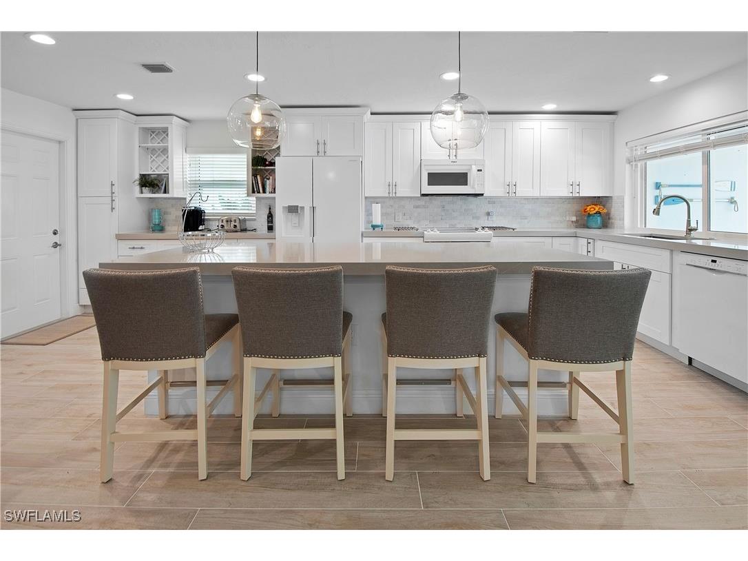 19 Pelican Street E Naples FL 34113 225066042 image9