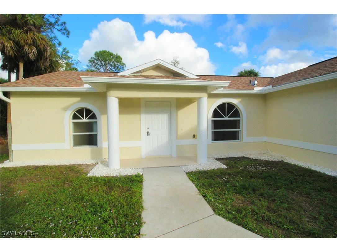 190 15th Street SW Naples FL 34117 223015678 image1