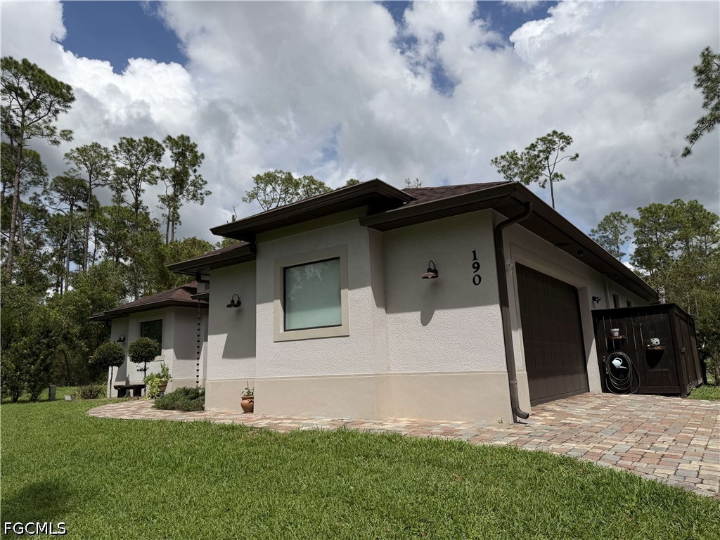190 2nd Street SE Naples FL 34117 2026016220 image3
