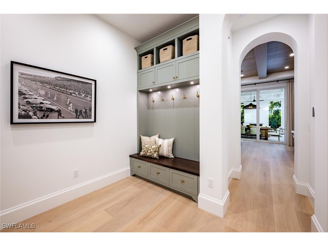 190 7th Avenue N Naples FL 34102 223079436 image16