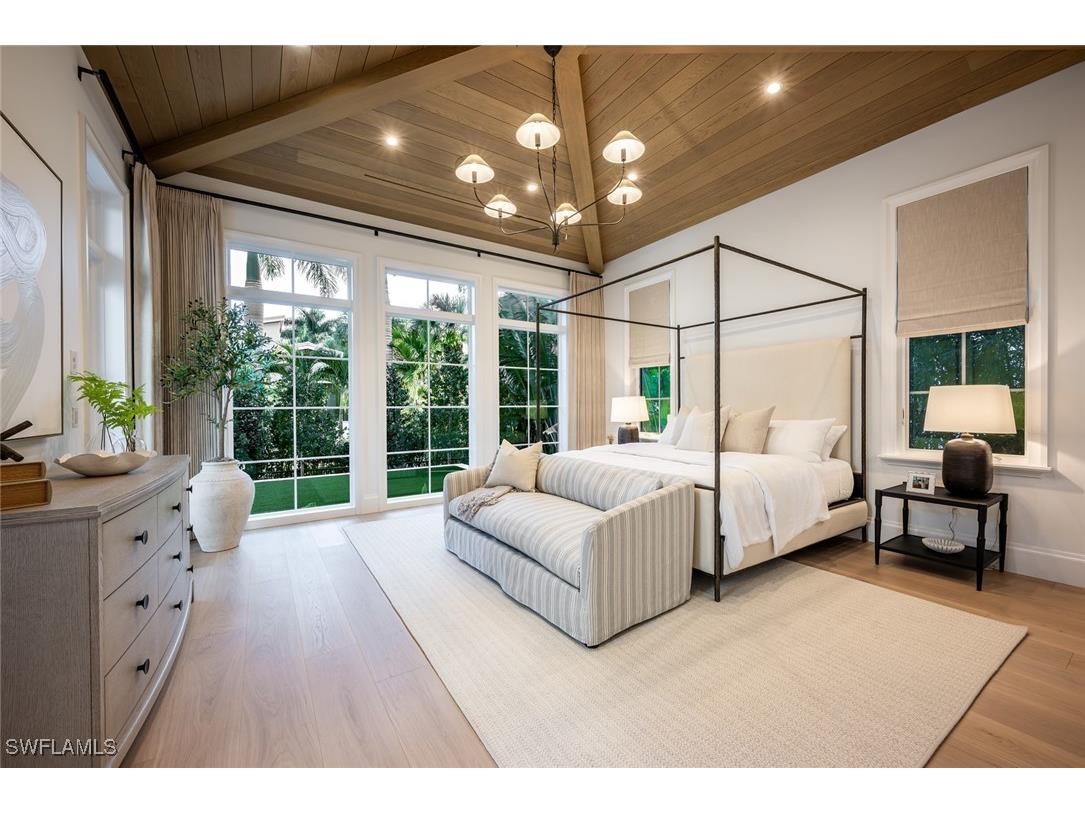 190 7th Avenue N Naples FL 34102 223079436 image21