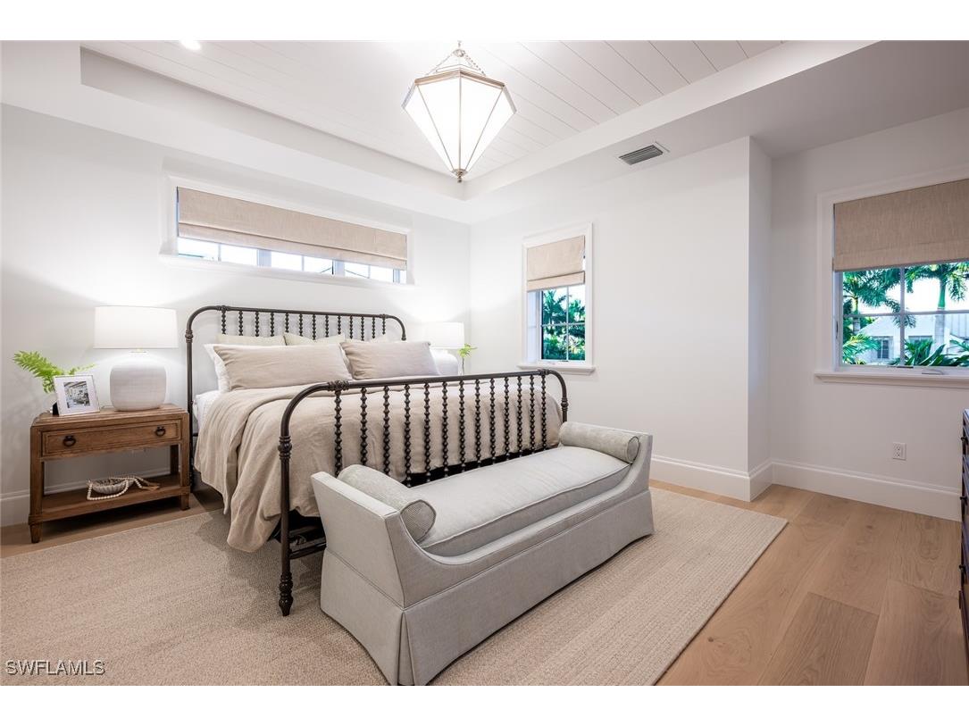 190 7th Avenue N Naples FL 34102 223079436 image28