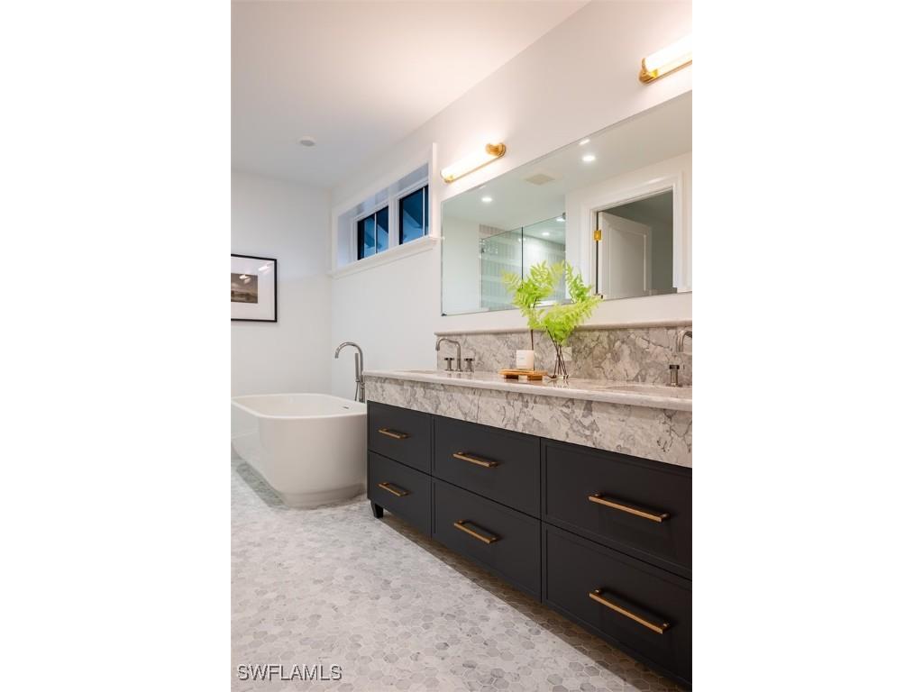 190 7th Avenue N Naples FL 34102 223079436 image33