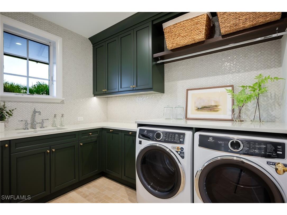 190 7th Avenue N Naples FL 34102 223079436 image37