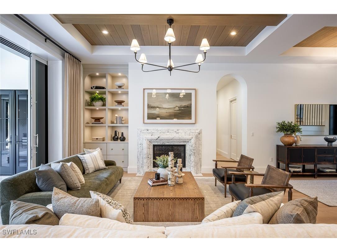 190 7th Avenue N Naples FL 34102 223079436 image6