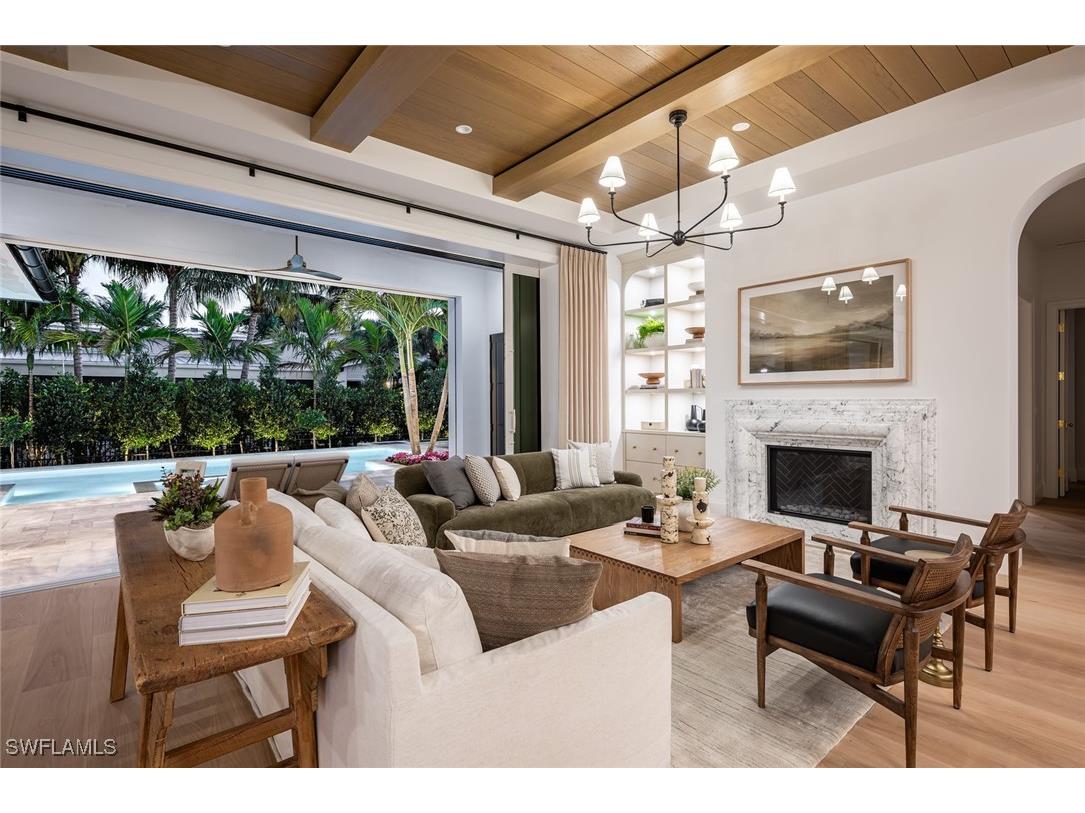 190 7th Avenue N Naples FL 34102 223079436 image7