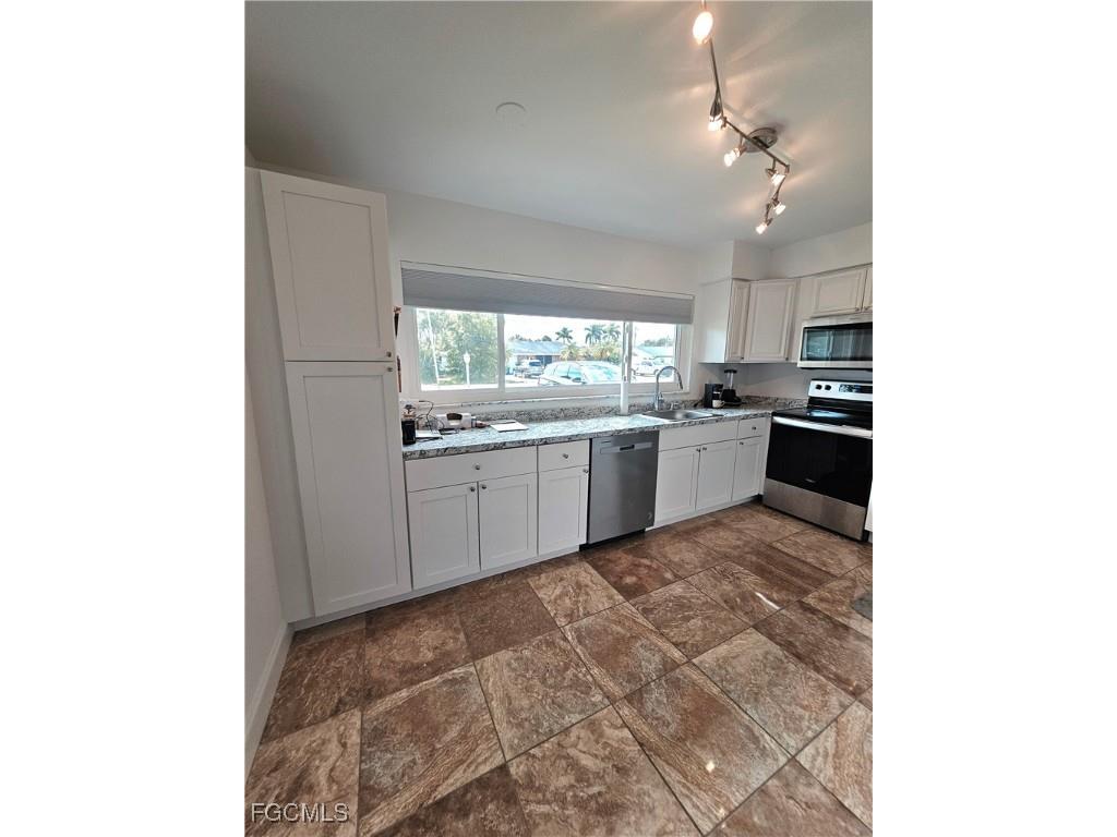 190 Brooks Road North Fort Myers FL 33917 2025013525 image26