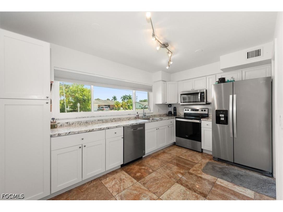 190 Brooks Road North Fort Myers FL 33917 2026018131 image7