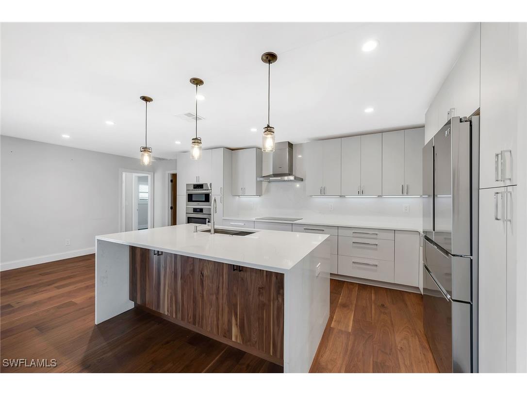 190 Dan River Court Marco Island FL 34145 226002481 image8