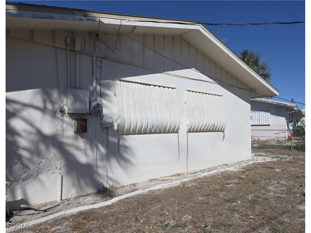 190 Jefferson Street Fort Myers Beach FL 33931 2025010424 image2