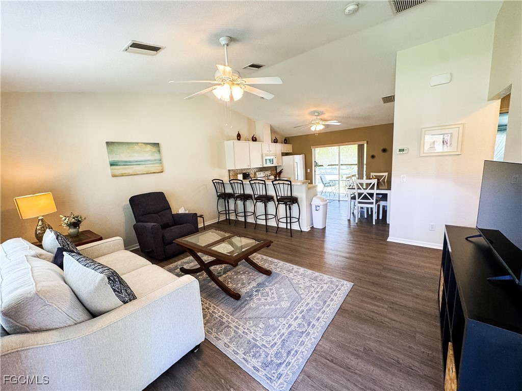 190 Rotonda Boulevard W #190B Rotonda West FL 33947 2025021485 image5