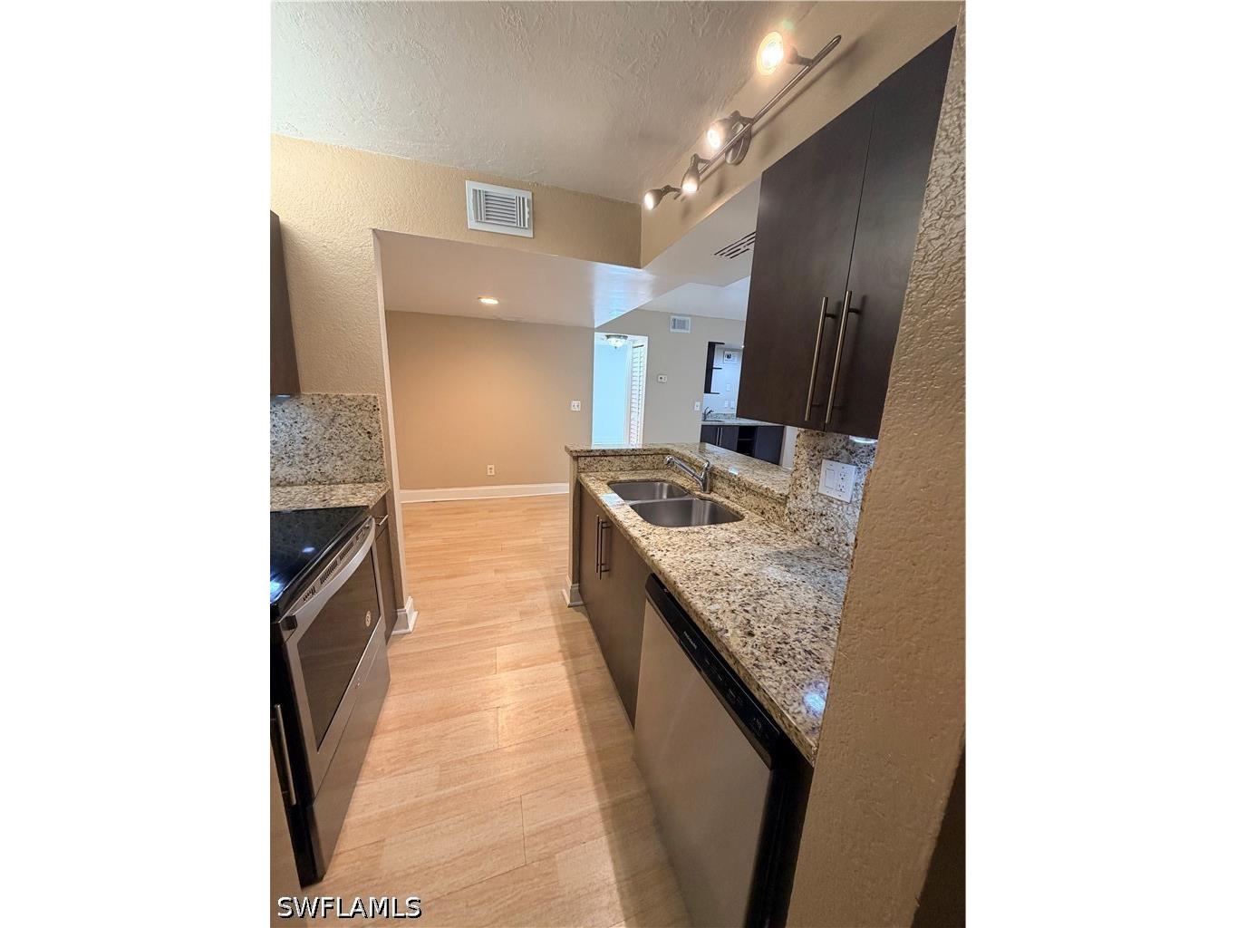 190 Santa Clara Drive #5 Naples FL 34104 226014244 image1