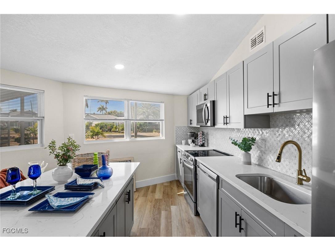 190 Tarpon Road Fort Myers Beach FL 33931 2026006380 image5