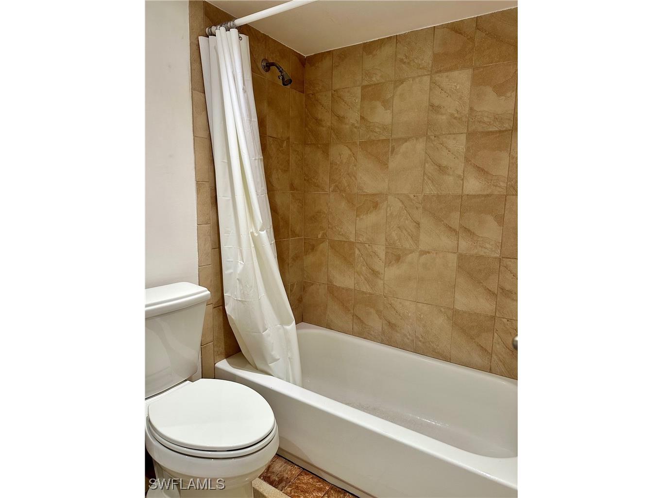 190 Turtle Lake Court #202 Naples FL 34105 226004049 image8
