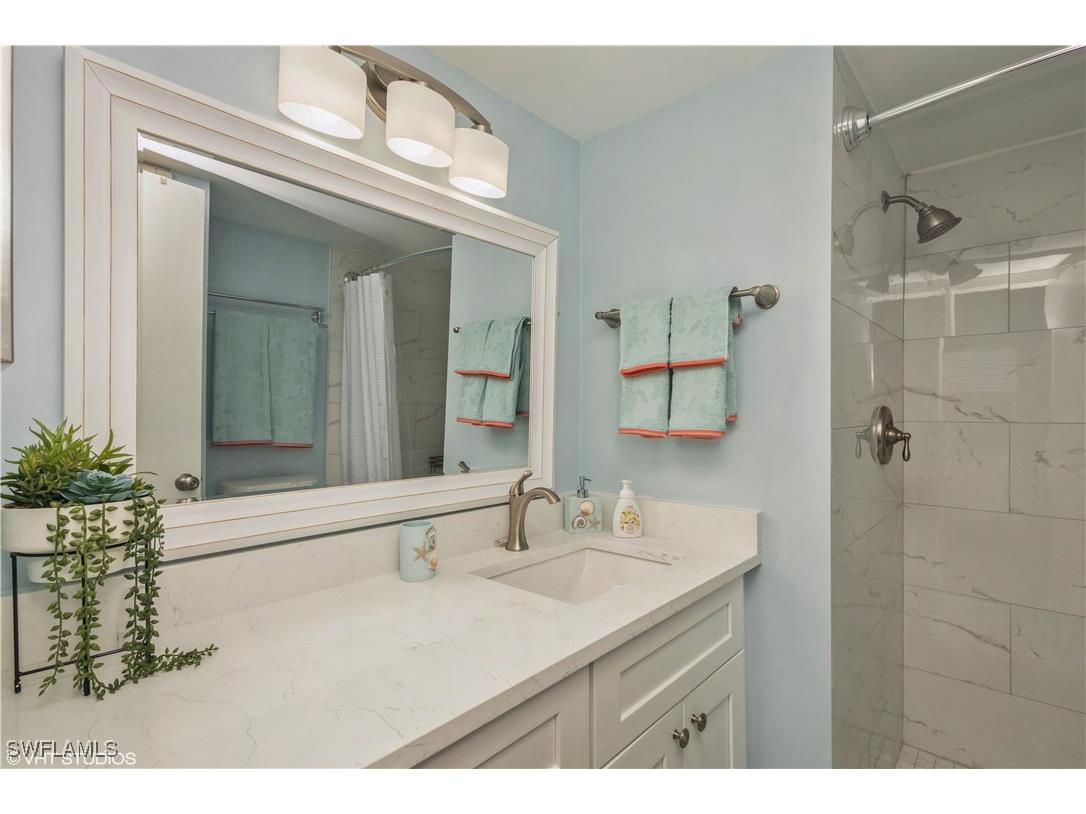 190 Turtle Lake Court #311 Naples FL 34105 226003928 image24