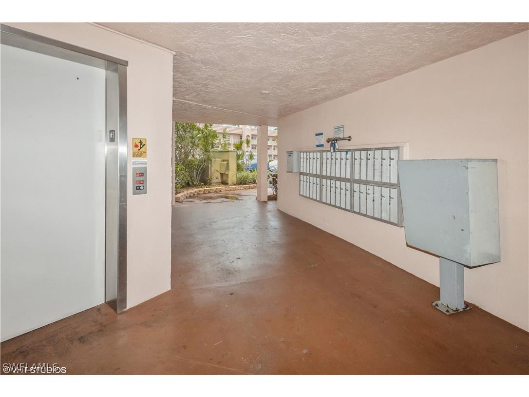 190 Turtle Lake Court #311 Naples FL 34105 226009623 image39