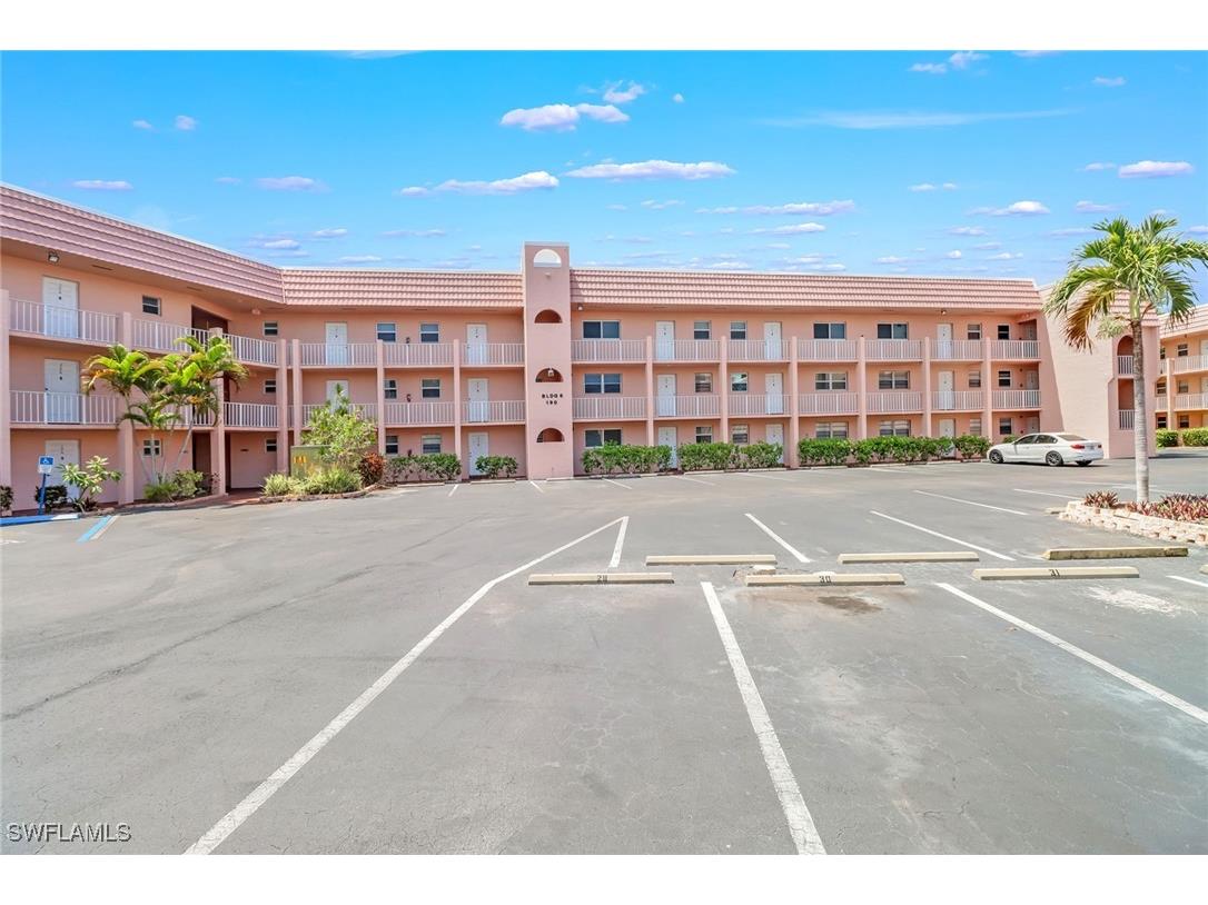 190 Turtle Lake Court #6 Naples FL 34105 225074959 image17