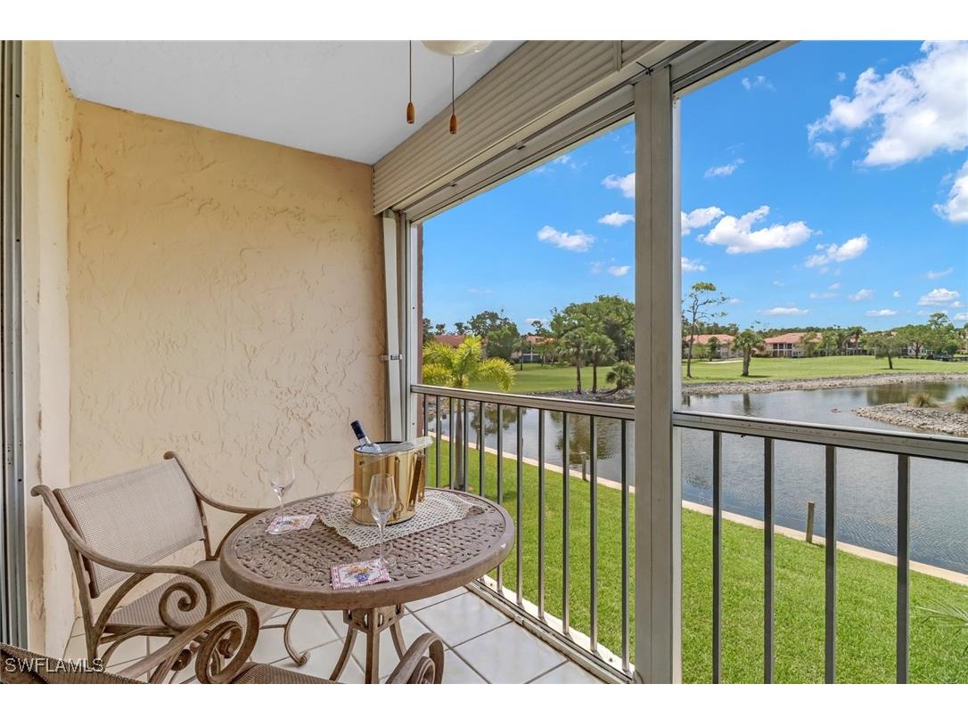 190 Turtle Lake Court #6 Naples FL 34105 225074959 image2