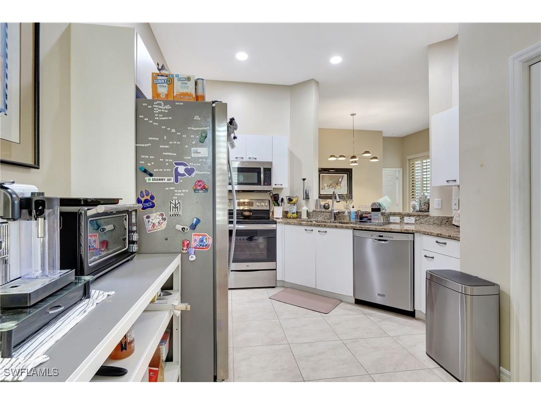 190 Vintage Circle #202 Naples FL 34119 226001929 image12