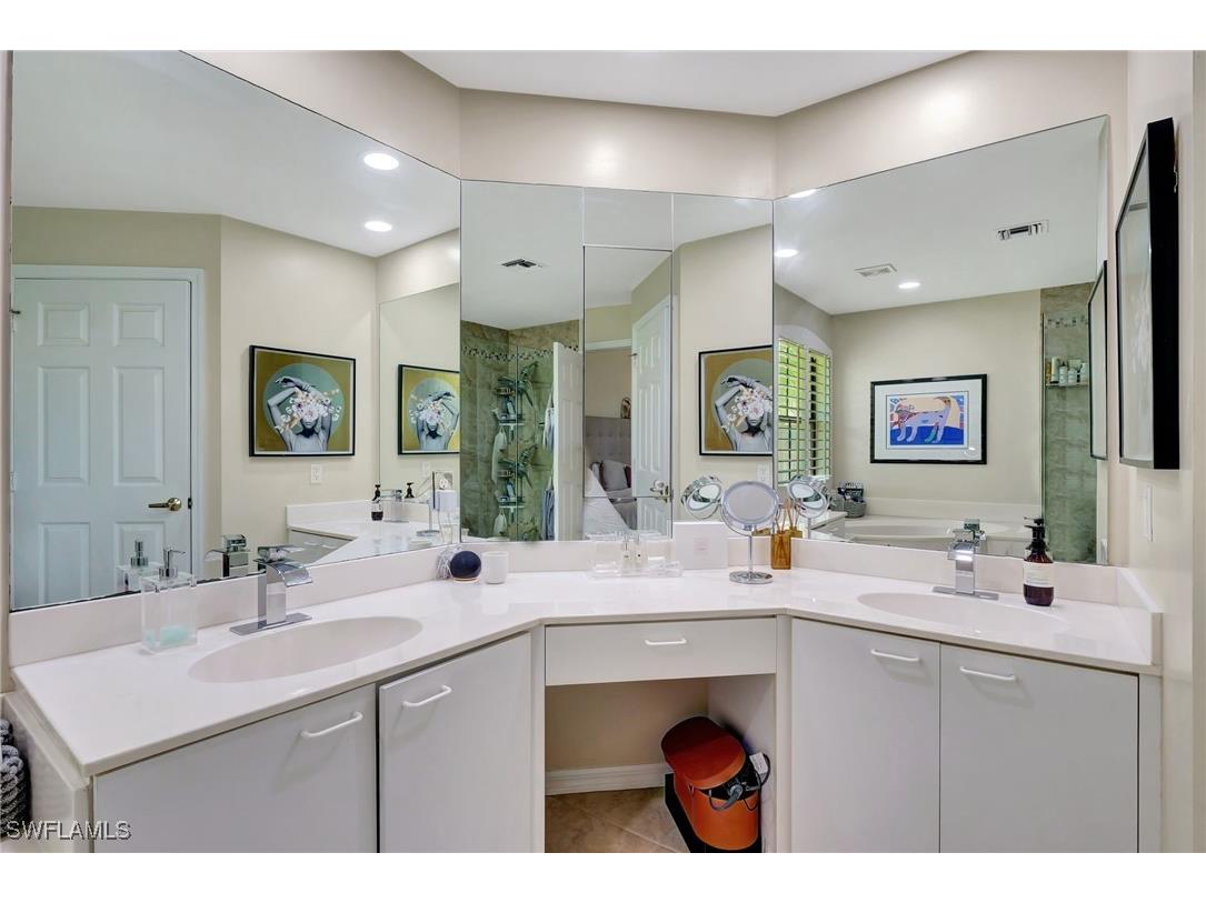 190 Vintage Circle #202 Naples FL 34119 226001929 image18